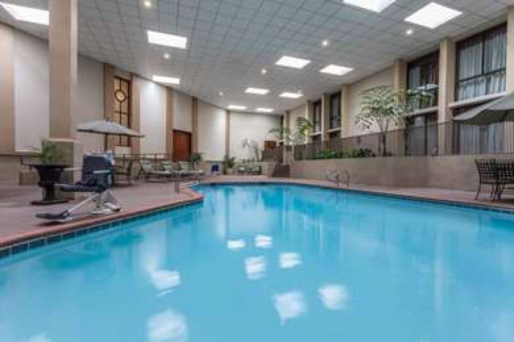 WYNDHAM VISALIA 4