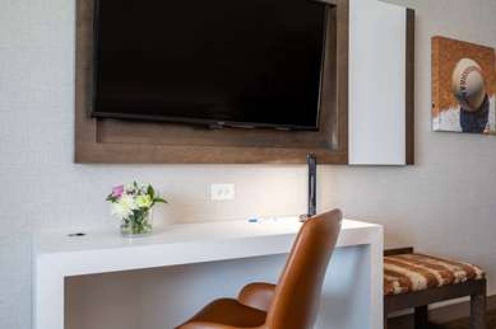 WYNDHAM WESTFIELD 10