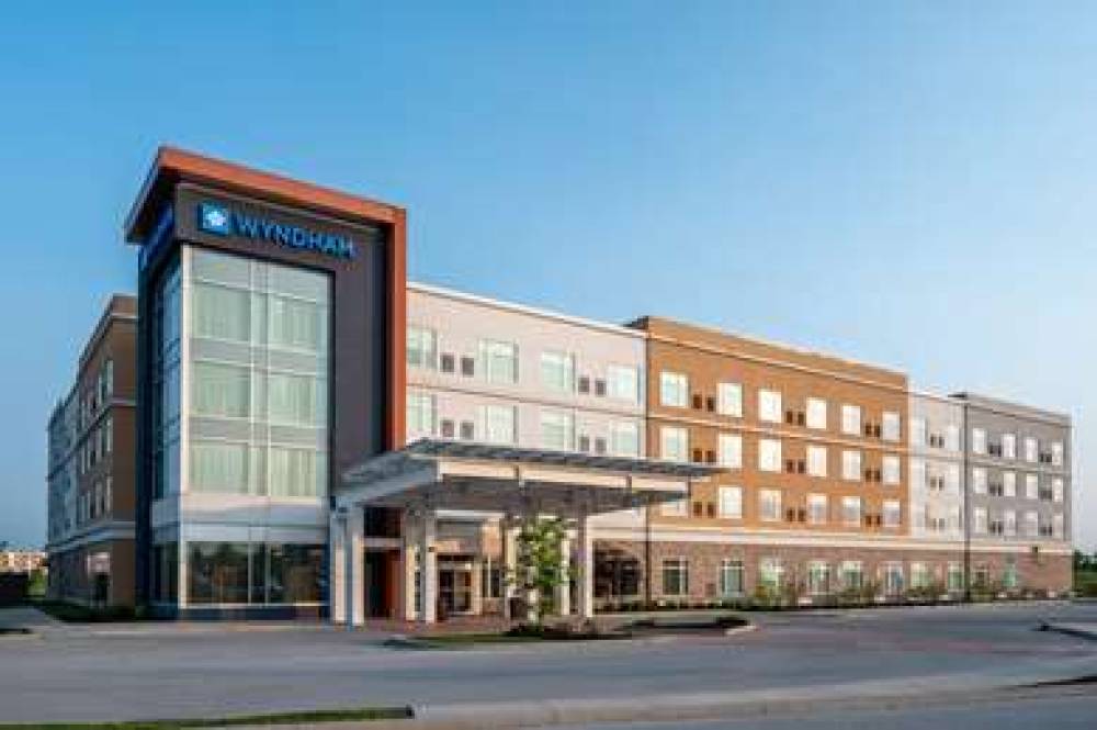 WYNDHAM WESTFIELD 1