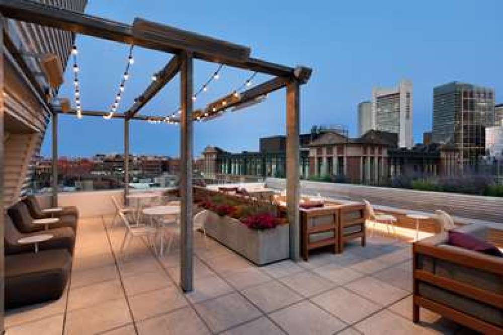 YOTEL BOSTON 8