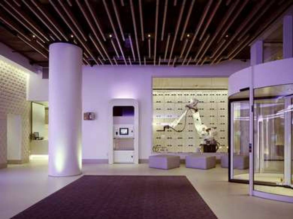 YOTEL NEW YORK TIMES SQUARE 4